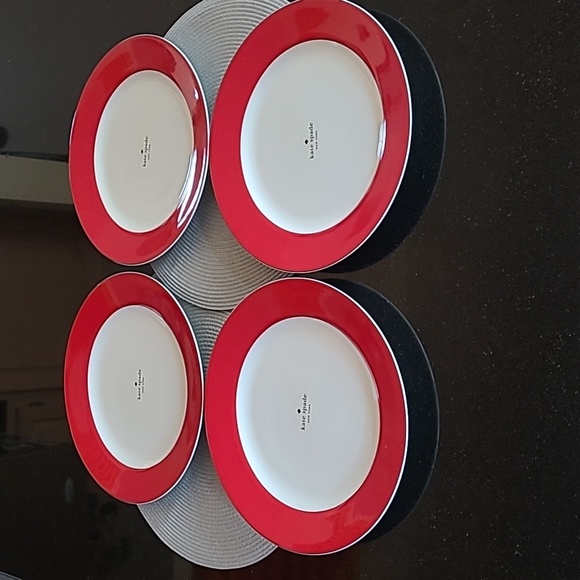 ♠️Kate Spade Dinner Plates - Picture 3 of 9